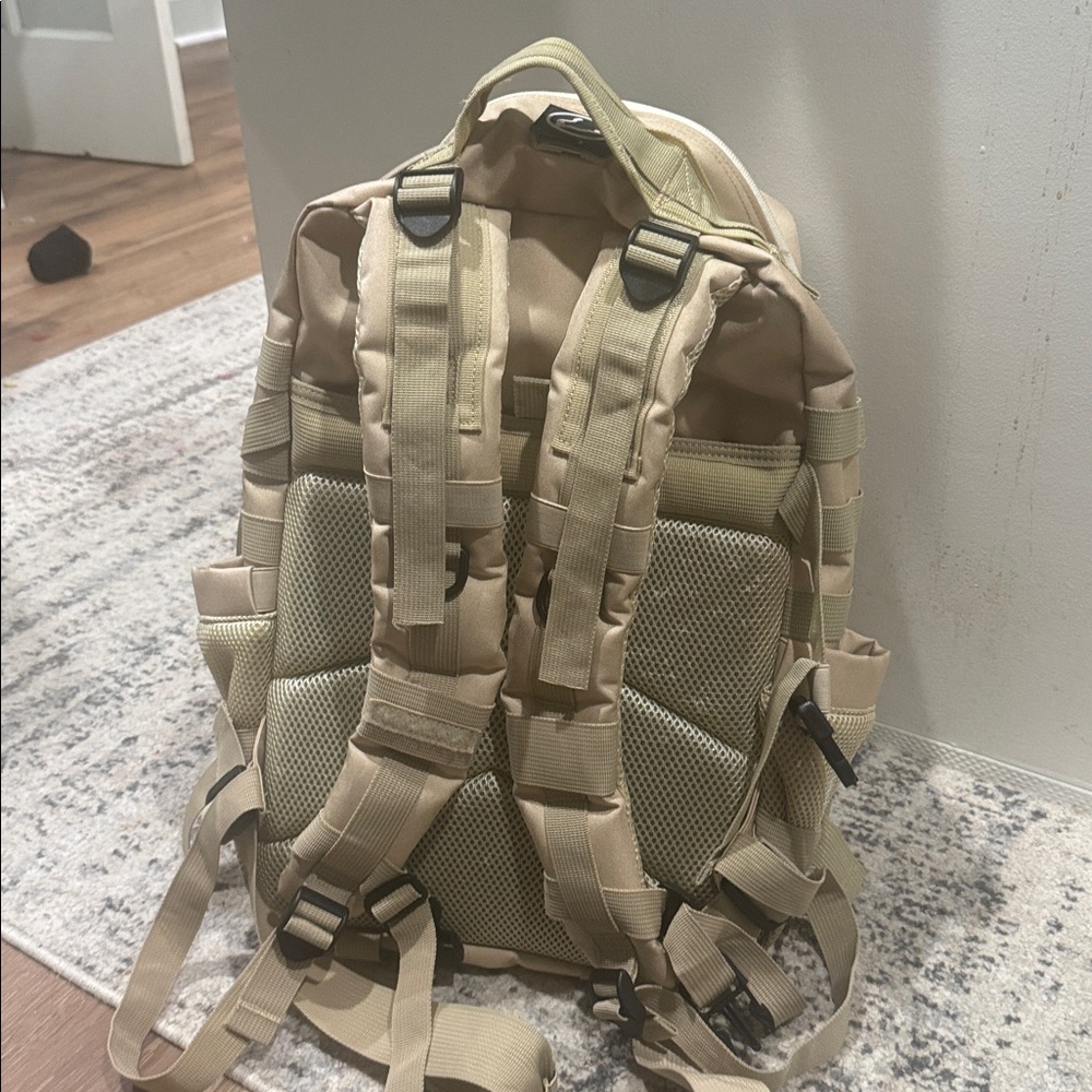 Wolfpak Tan Backpack - Picture 5 of 6